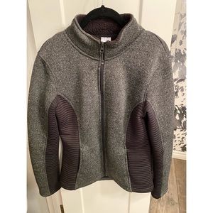 Women’s zip up